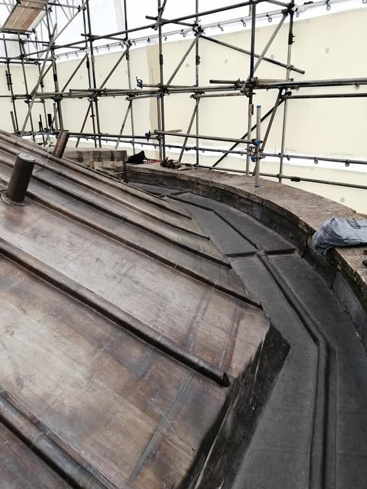 Curved Lead gutter lining